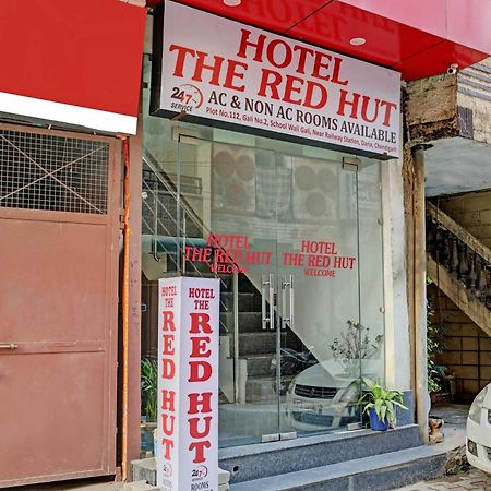 Oyo Hotel The Red Hut Chandīgarh Extérieur photo