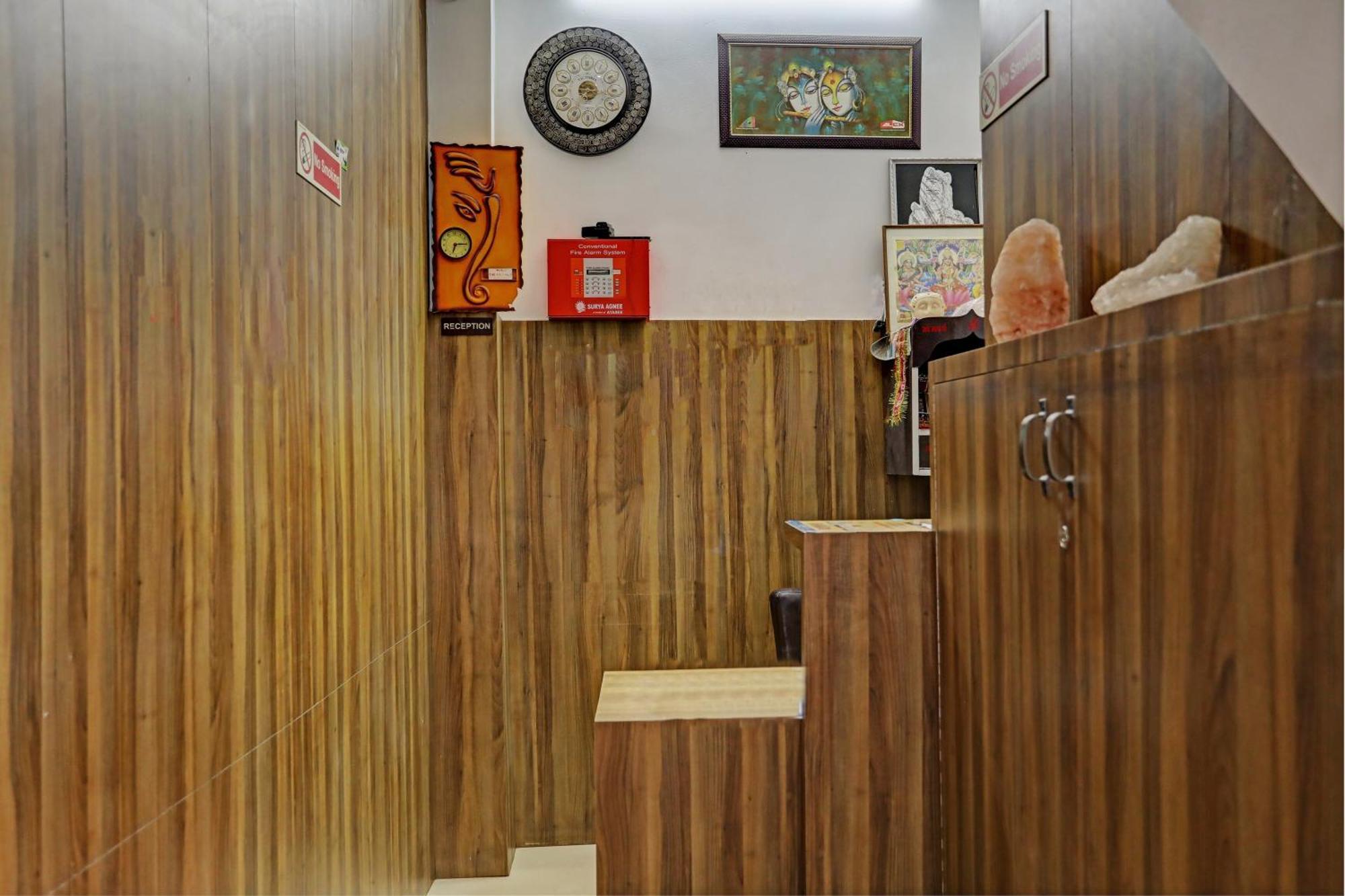 Oyo Hotel The Red Hut Chandīgarh Extérieur photo